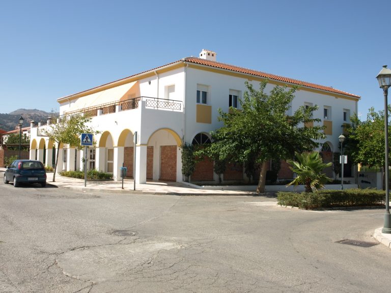 Unidad de estancia diurna Aroal